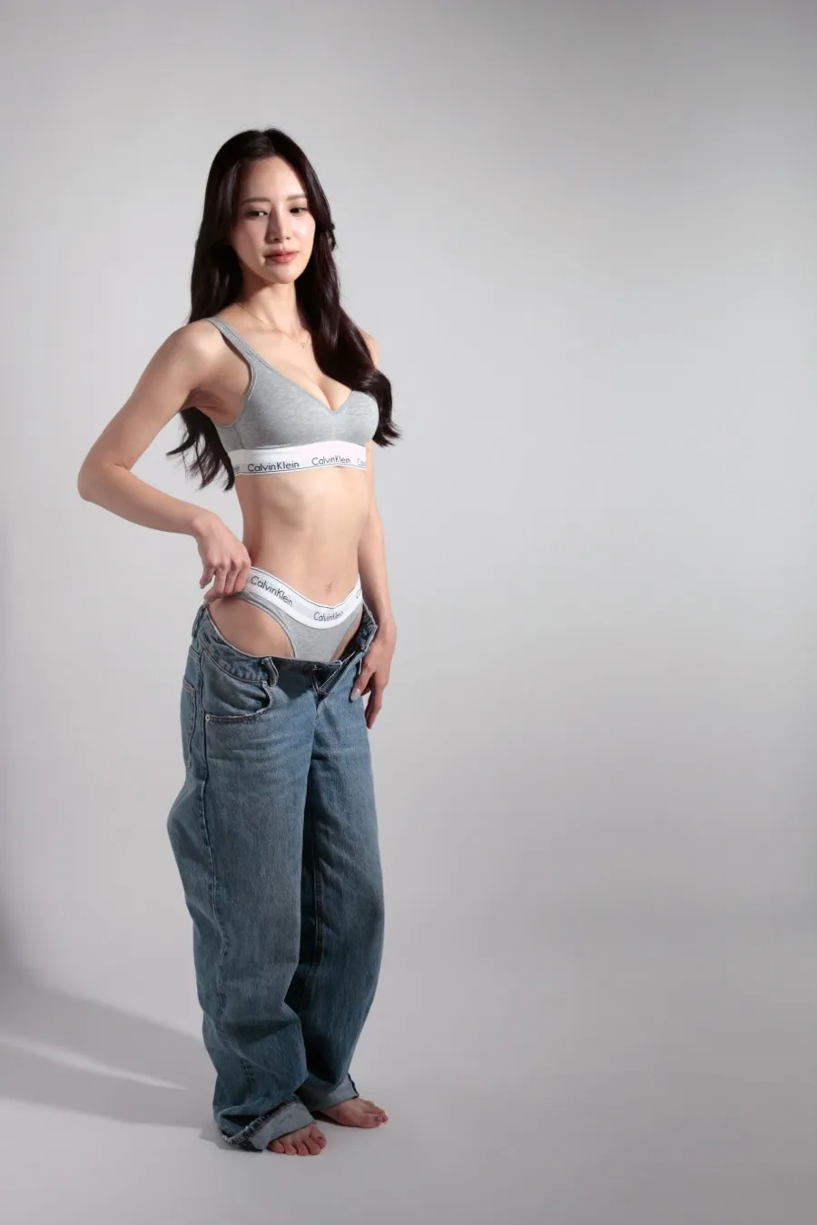 スポーティ撮影コンセプトの女性ボディプロフィール撮影作品