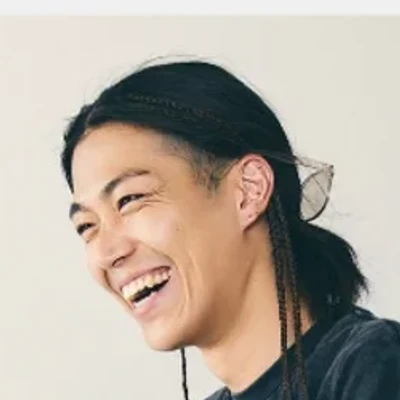 八重代 晃矢